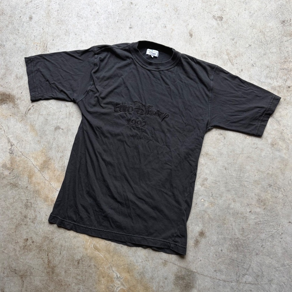 Vintage Euro Disney 1992 Embroidered T-Shirt Men Medium Faded Black Disney World